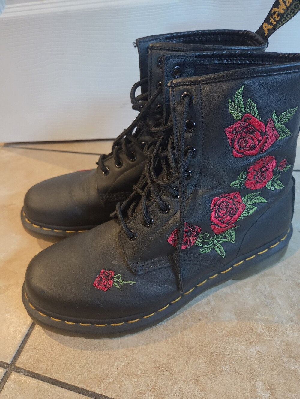 Like NEW Black Red Roses Embroidered Lace-Up Doc Martens - Women's